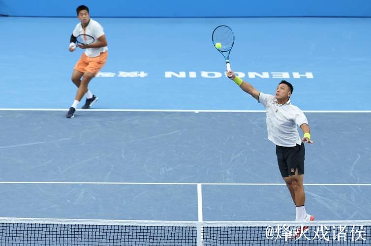 全运会网球赛场：老将圆梦 新秀涌现